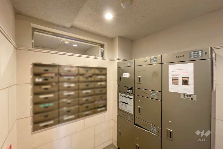 宅配ボックスと共用ポスト　