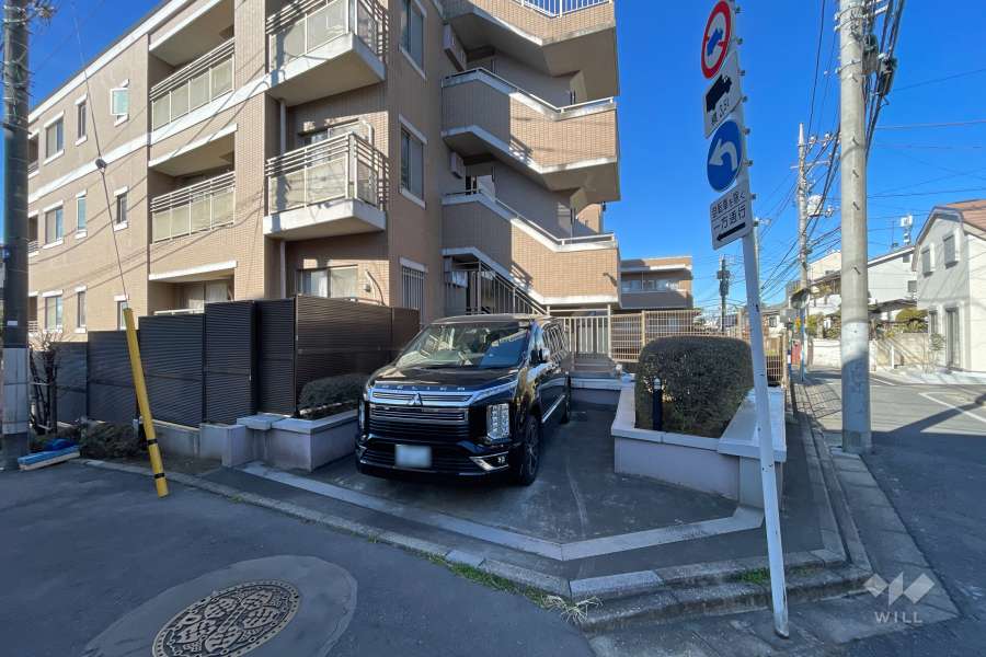 敷地内駐車場（屋外平面式）