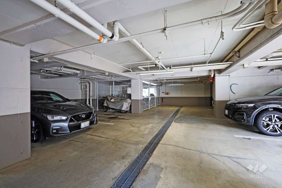 敷地内駐車場（屋内平面式）