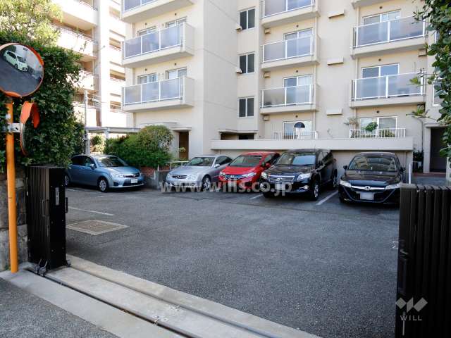 敷地内駐車場（屋外平面式）