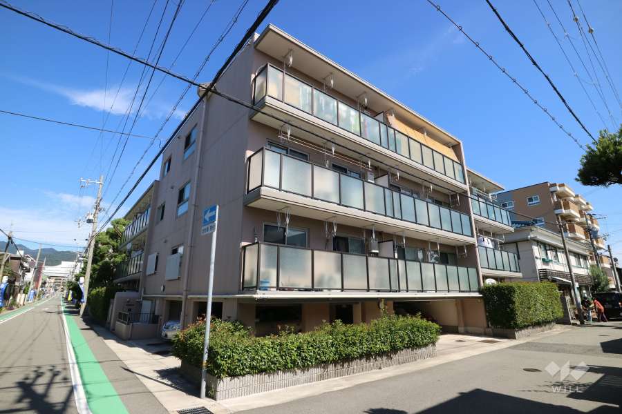 ベル芦屋の外観（南西側から）