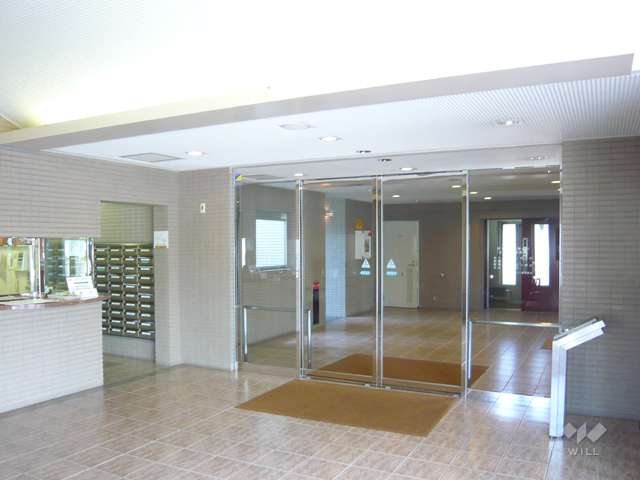 エントランスにはオートロックが付いています。