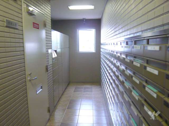 宅配ボックスとメールボックス