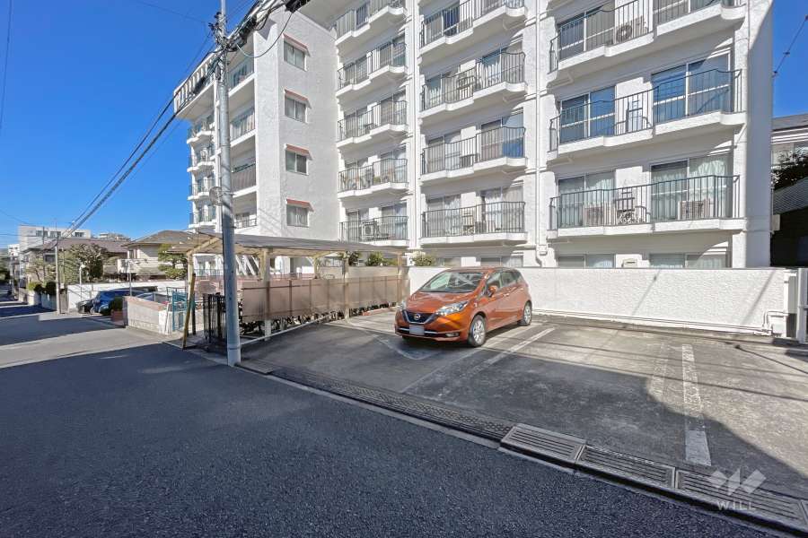 敷地内駐車場（屋外平面式）