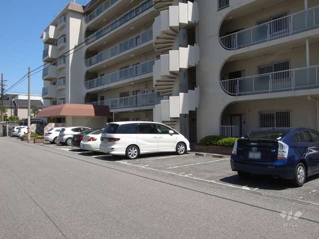 敷地内駐車場（屋外平面式）