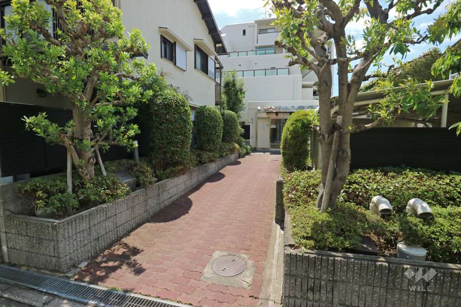 エントランスアプローチ