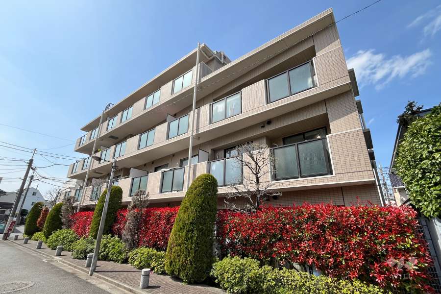 藤和シティホームズ明大前弐番館の外観（南東側から）