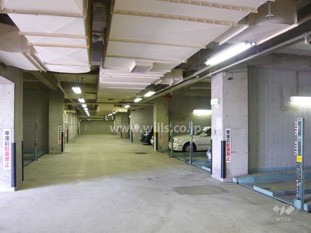 敷地内駐車場（屋内機械式）