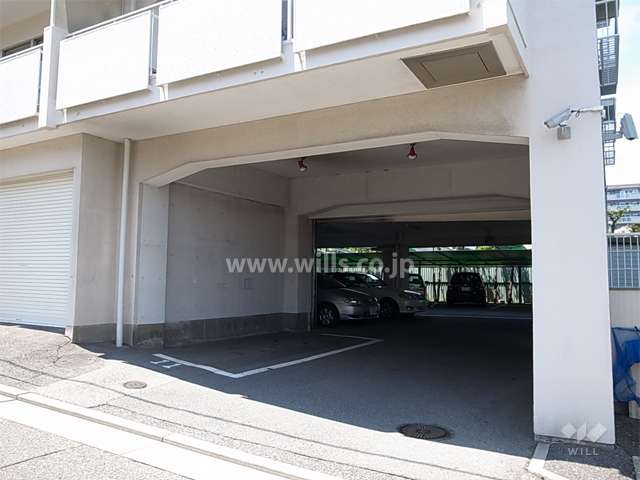 駐車場入口