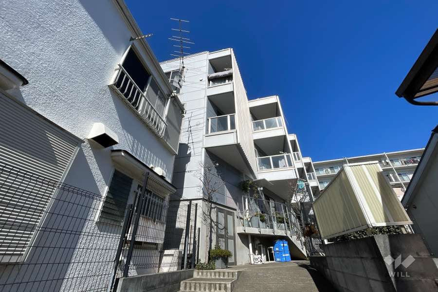 ４ＲＥＳＴの外観（南東側から）