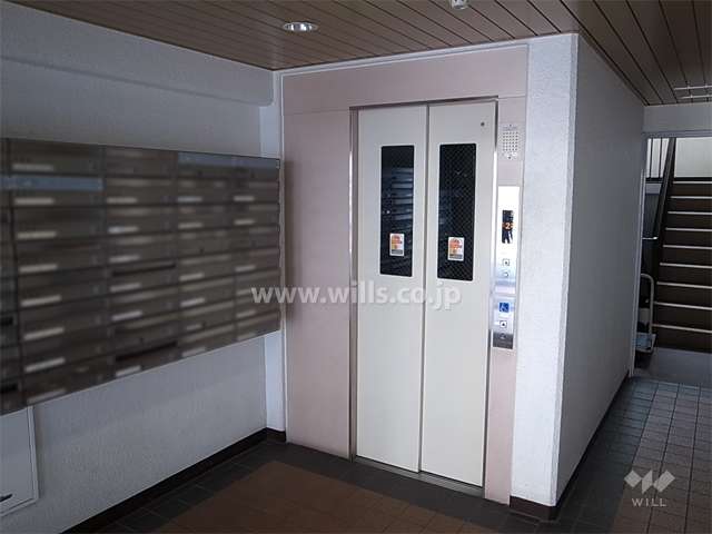 エントランスホール、共用ポスト、エレベーター