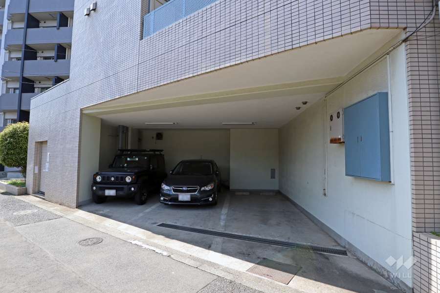 敷地内駐車場（屋内平面式）