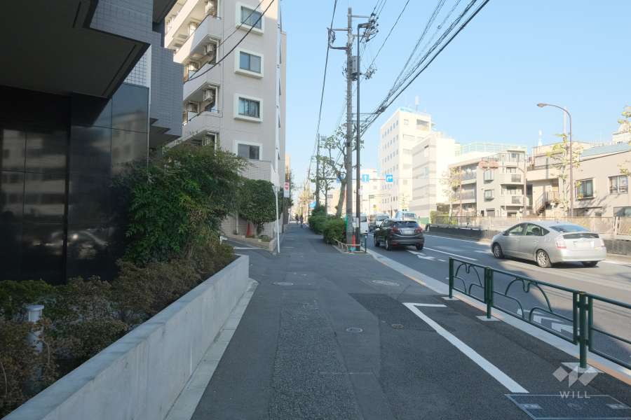 敷地東側の前面道路　