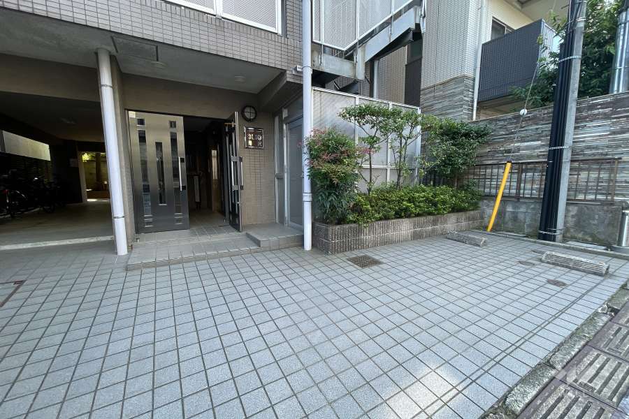 敷地内駐車場（屋外平面式）