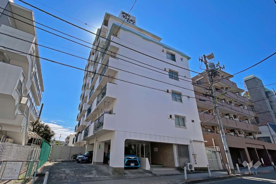 チサンマンション自由ヶ丘の外観（北東側から）