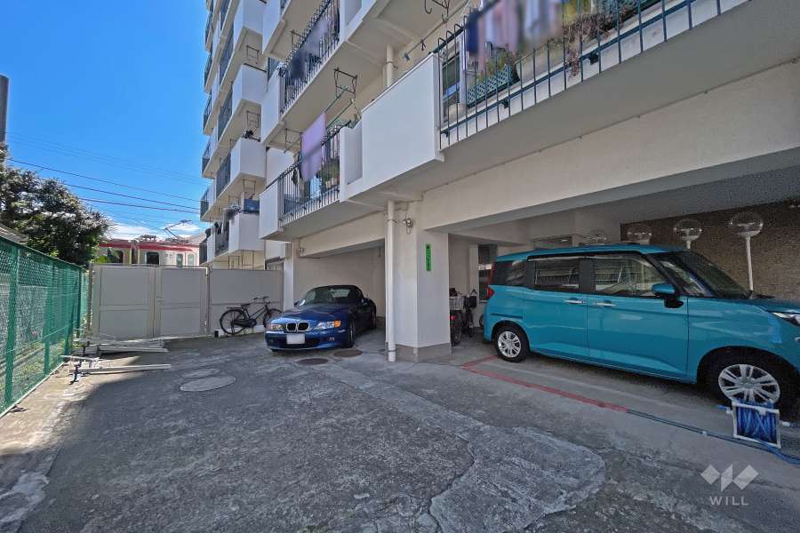 敷地内駐車場（屋内平面式）