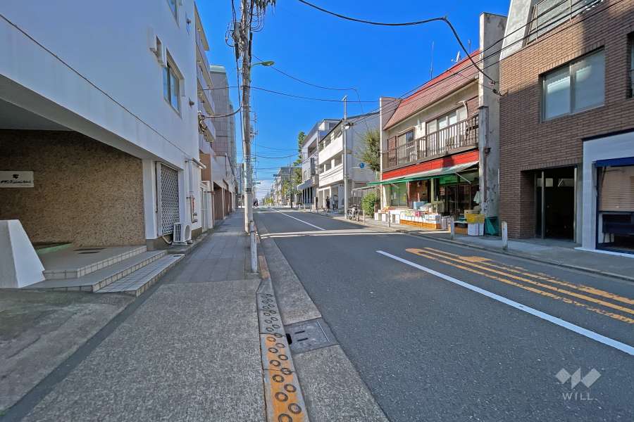 敷地北側前面道路