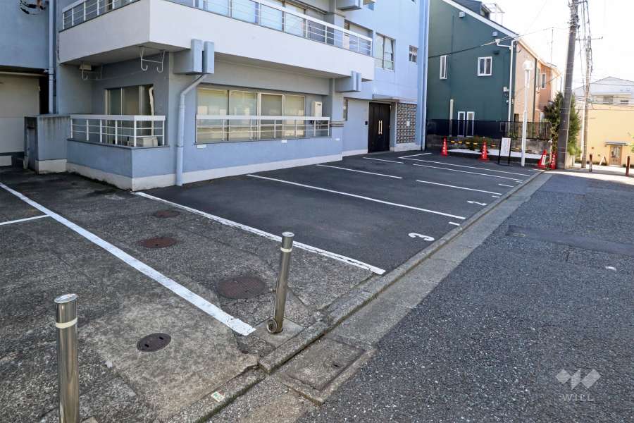 敷地内駐車場（屋外平面式）
