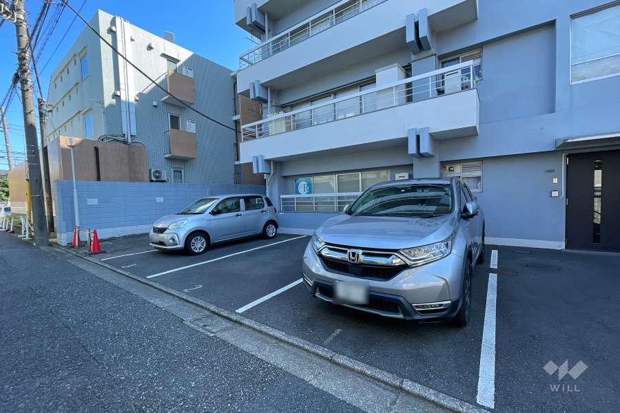 敷地内駐車場（屋外平面式）