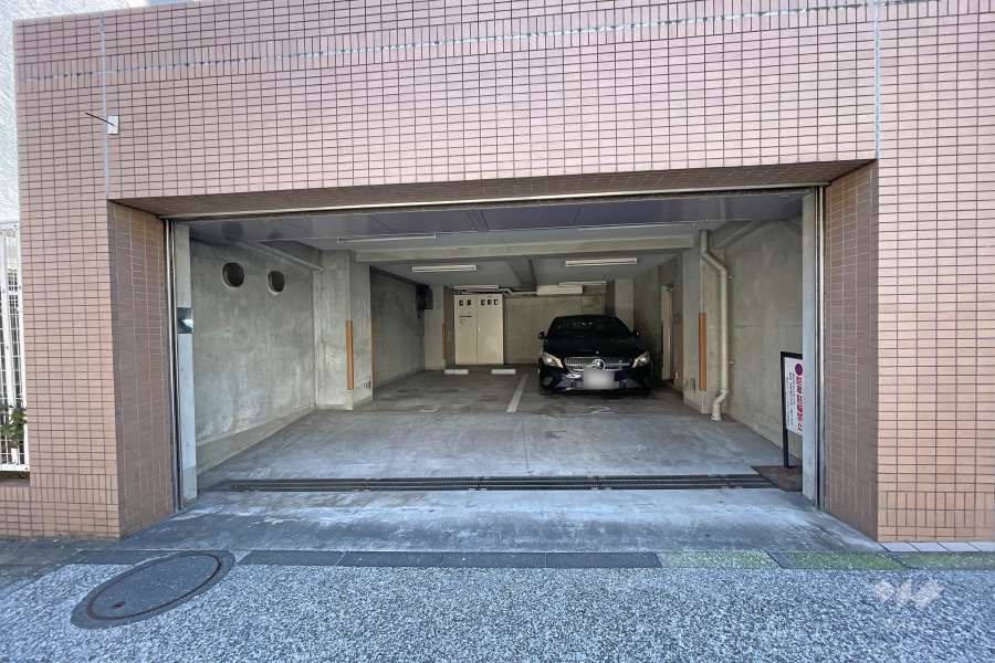 敷地内駐車場（屋内平面式）