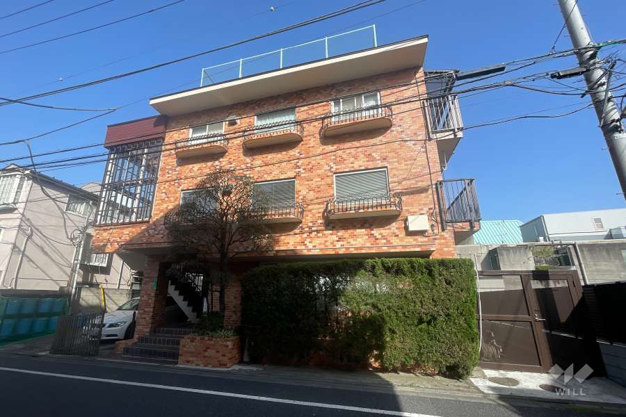 ニューウェルハイツ奥沢の外観（西側から）