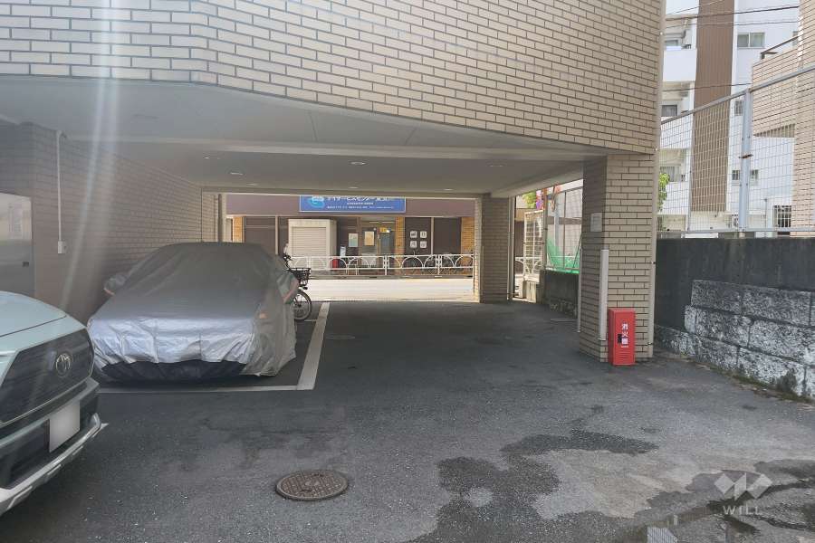 敷地内駐車場（屋内平面式）
