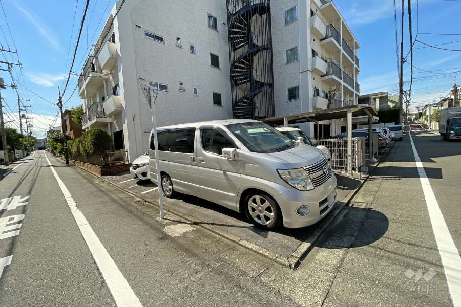 敷地内駐車場（屋外平面式）