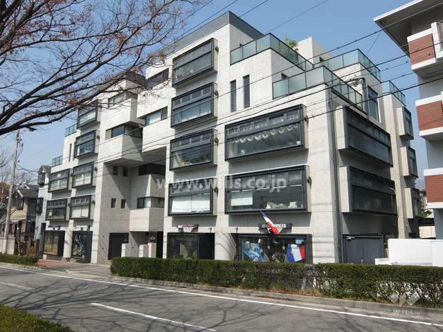 フリックコートアネックスの外観（南東側から）