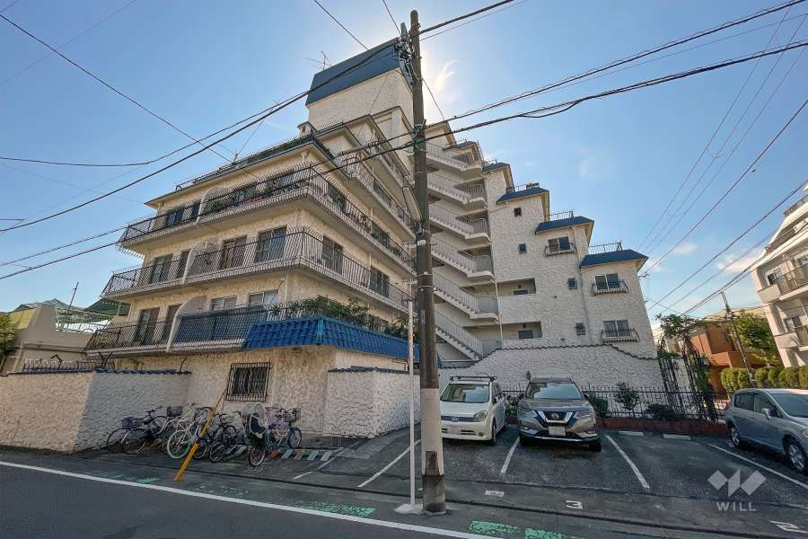 秀和第二奥沢レジデンスの外観（北西側から）