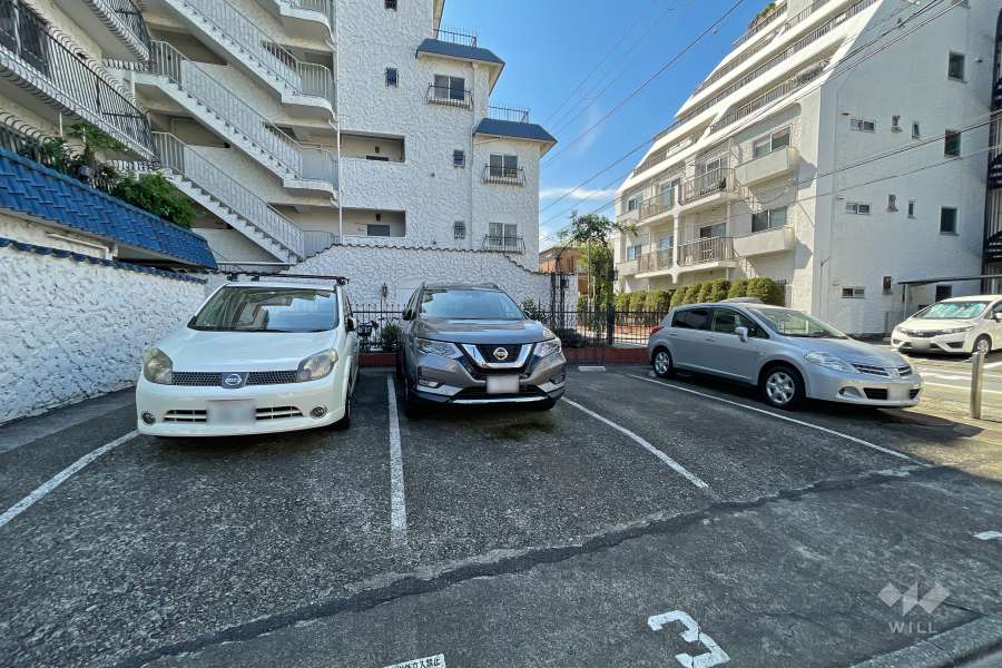 敷地内駐車場（屋外平面式）