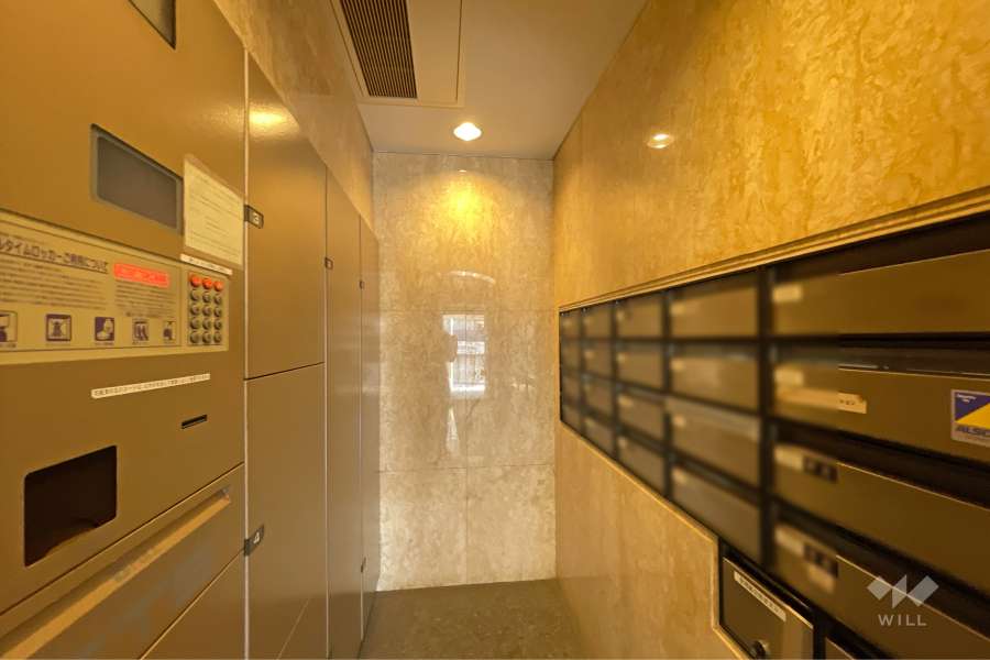 宅配ボックスと集合ポスト