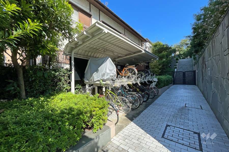 駐輪場（屋根付き）