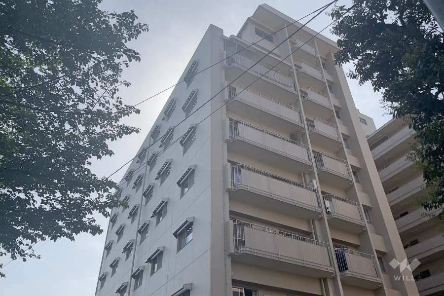 日商岩井自由が丘マンションの外観（北西側から）