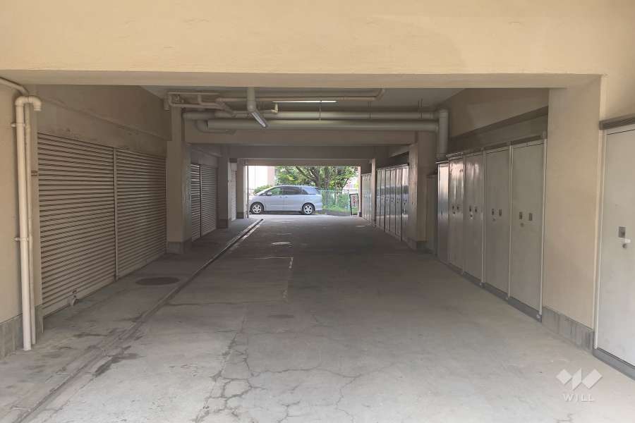 駐車場の出入り口