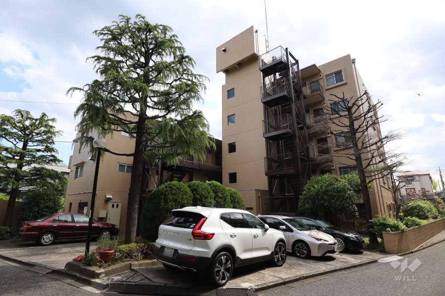 岡本サンハイツの外観（北東側から）