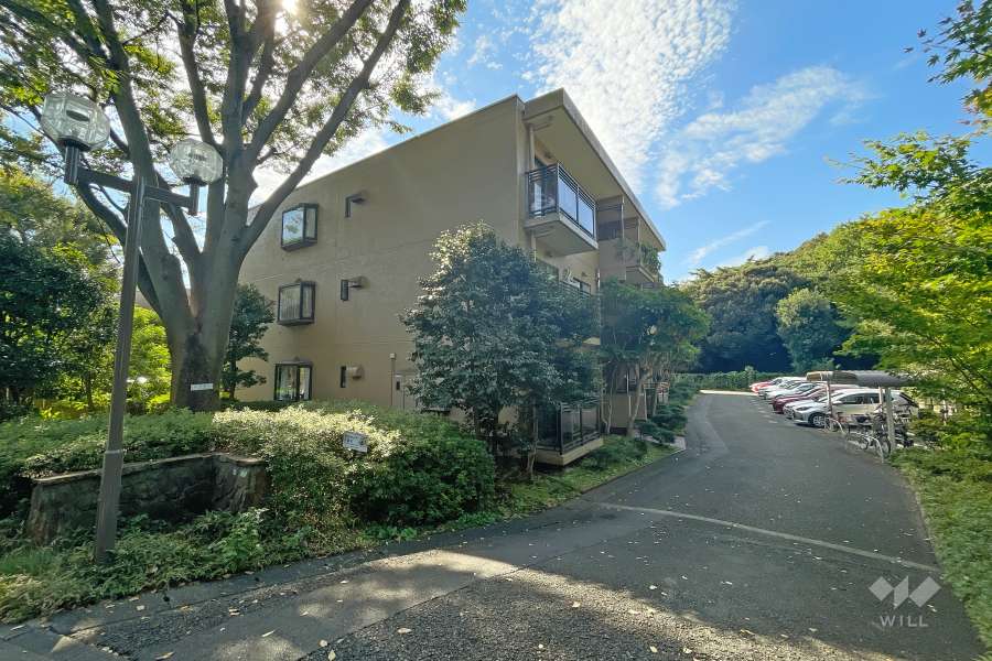 東急ドエル瀬田ビレジ棟２号の外観（北東側から）