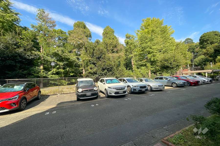 敷地内駐車場(屋外平面式）