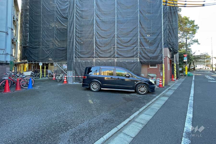 敷地内駐車場（屋外平面式）