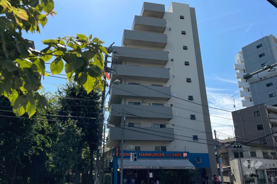 下馬パークハウスの外観（南東側から）