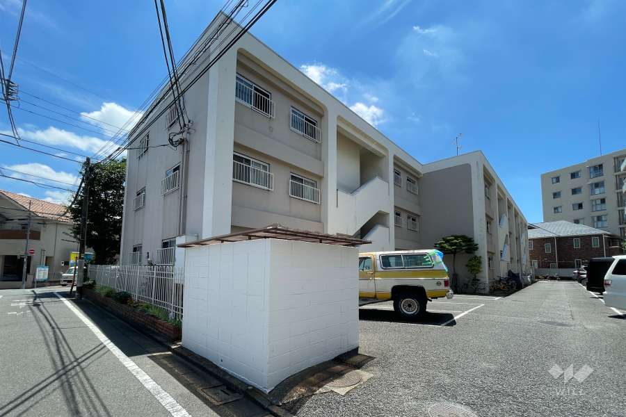 中銀世田谷マンシオン二号館の外観（北東側から）