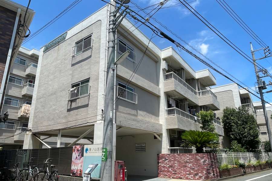 中銀世田谷マンシオン二号館の外観（南西側から）