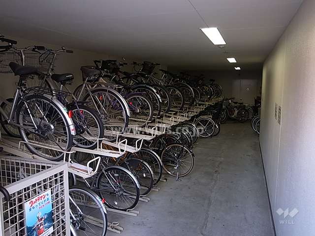 屋内にある駐輪場