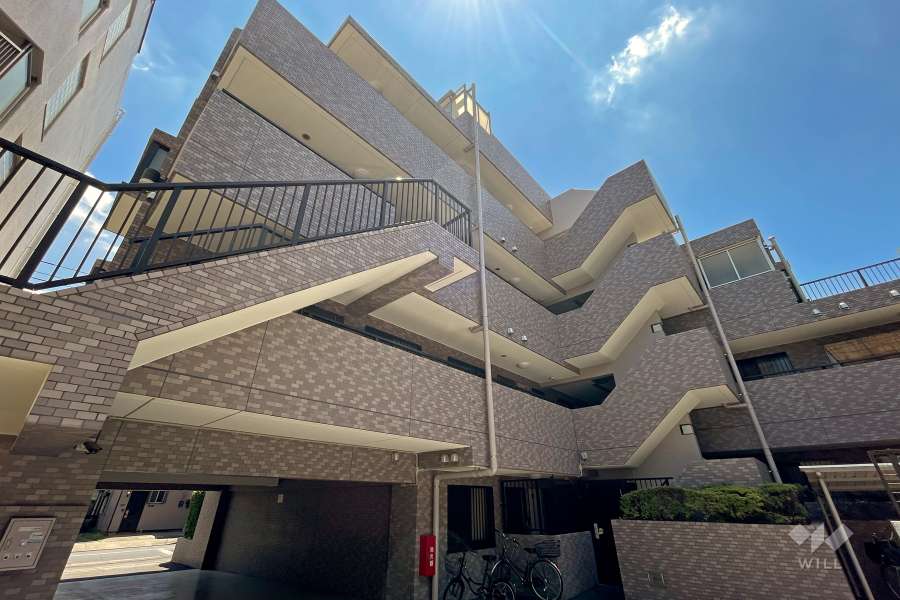 クレッセント三軒茶屋2の外観（北側から）