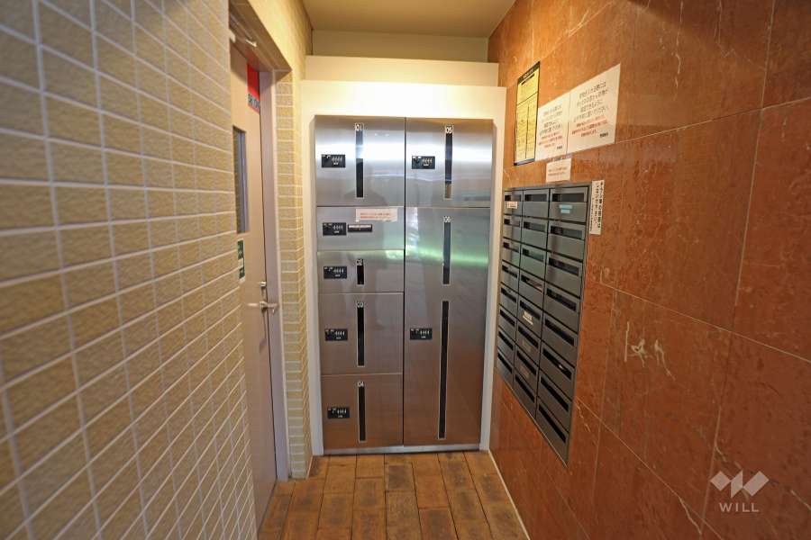 共用ポストと宅配ボックス