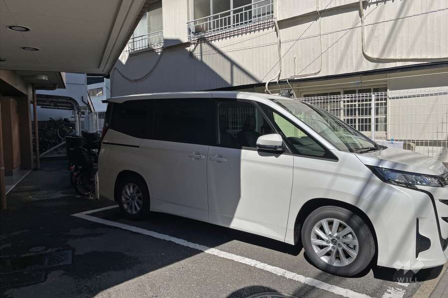 敷地内駐車場（屋外平面式）