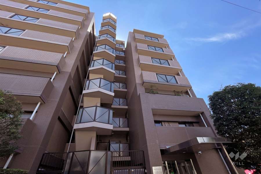 藤和シティホームズ世田谷下馬の外観（東側から）