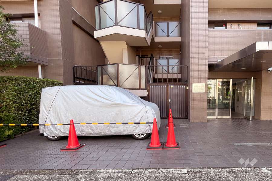 敷地内駐車場（屋外平面式）