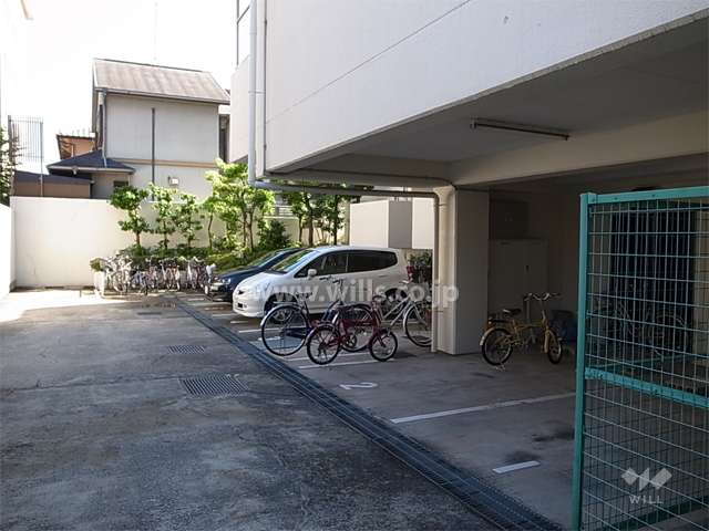 敷地内駐車場