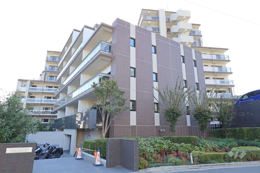 ザパームス祐天寺マスタープレイスの外観(北側から)