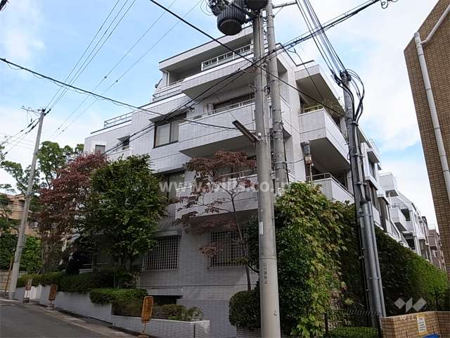 ファミーユ芦屋川の外観（南西側から）
